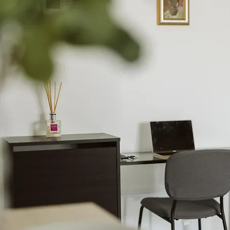 Parliament Apartment *