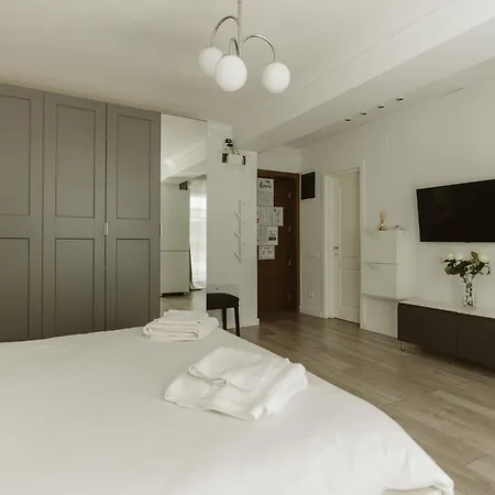 Parliament Apartment