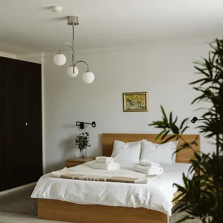 Parliament Apartament