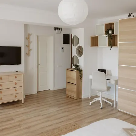 Parliament Apartment *