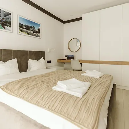 Parliament Apartment *