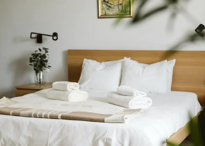 Parliament アパート ブカレスト